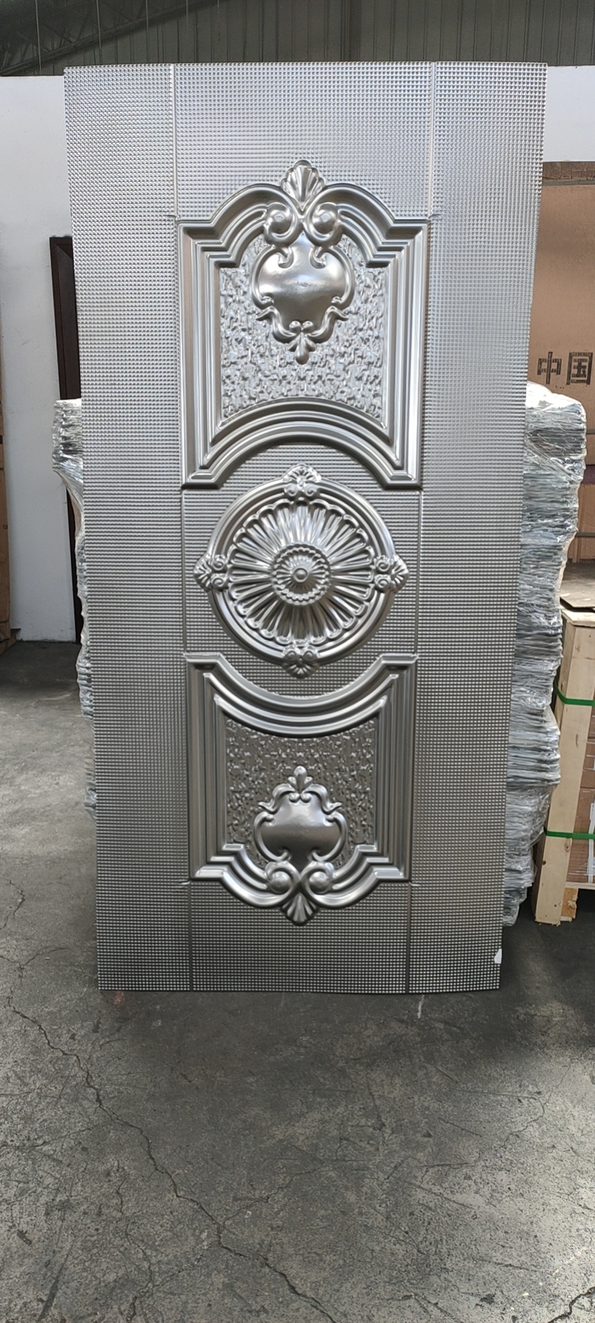 Factory Wholesale 1.0MM Mold Galvanize Steel Door Skin Panel Popular Cold Rolled Exterior Steel Door Surface Sheet